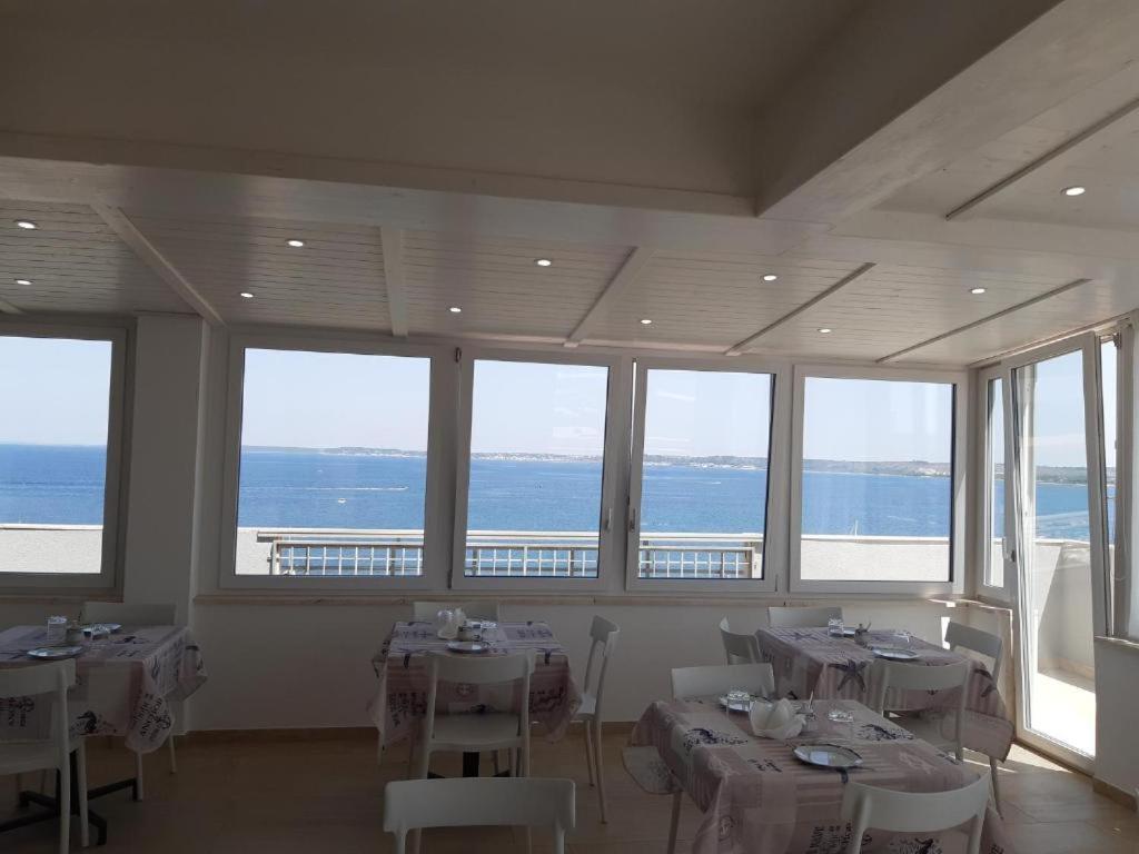 Le Terrazze Sul Mare Gallipoli Centro Экстерьер фото